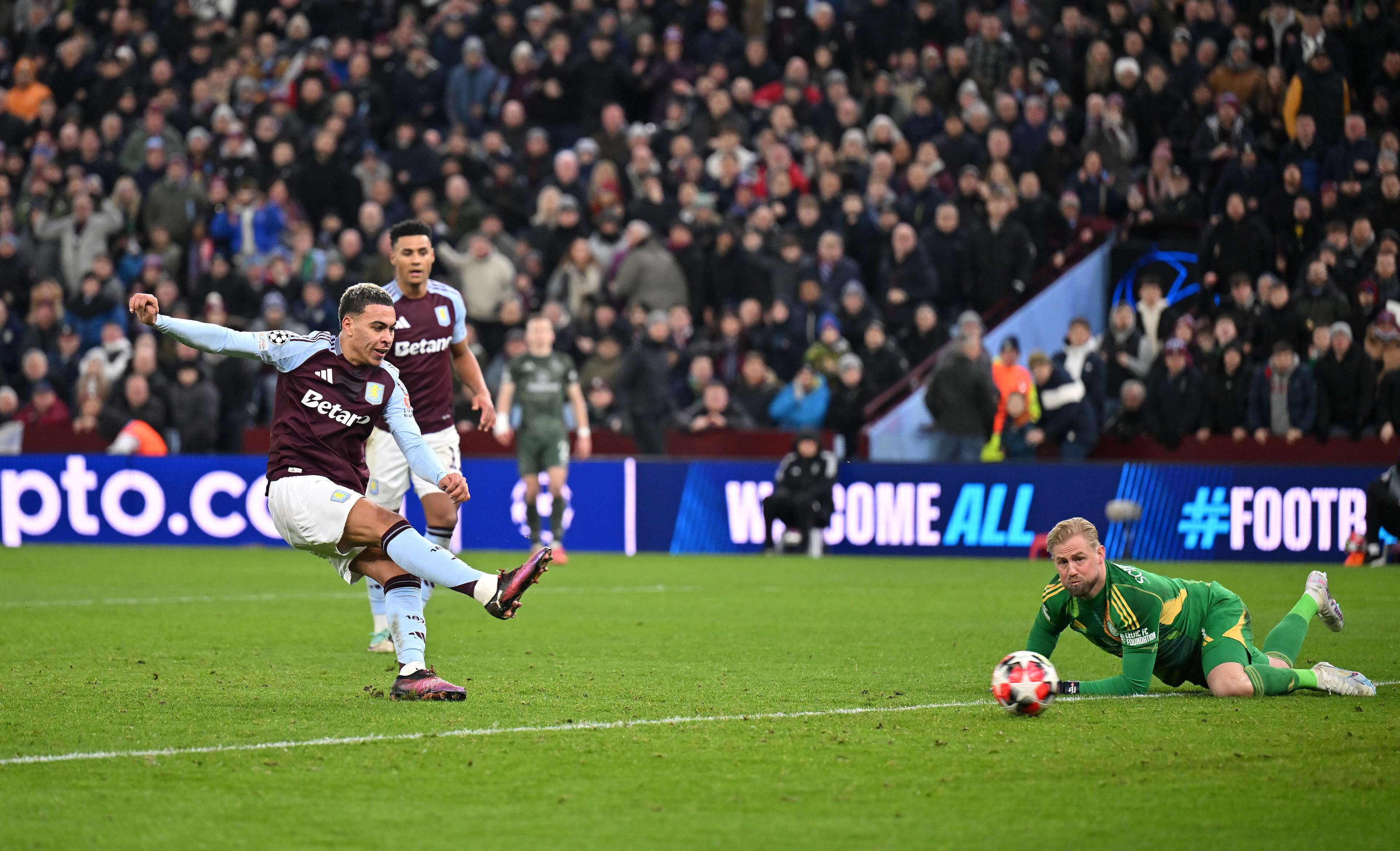 于现有球员 于现有球员